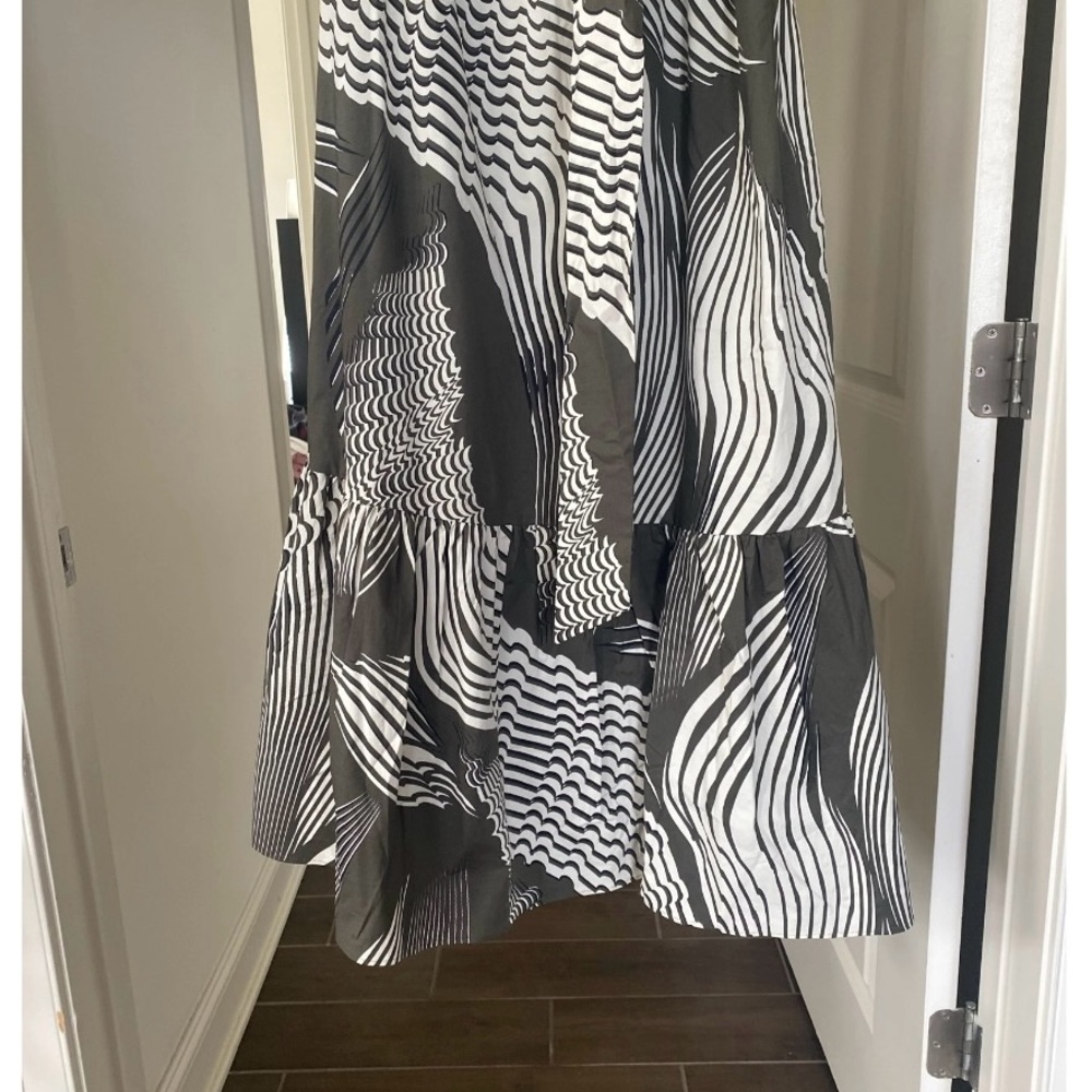 Express Olive and White One-Shoulder Maxi Dress - Picture 8 of 16